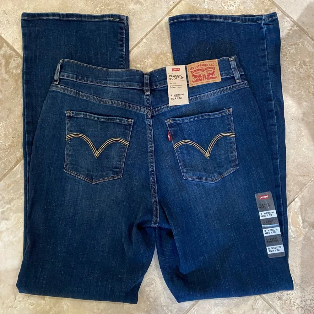 🆕 Levi's Classic Bootcut Jeans / Sz 8 - Picture 5 of 6